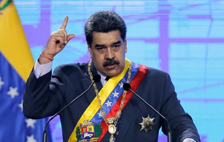 Presidente da Venezuela, Nicolás Maduro
'Me sinto 100%', afirma Nicolás Maduro após tomar 1ª dose da Sputnik V